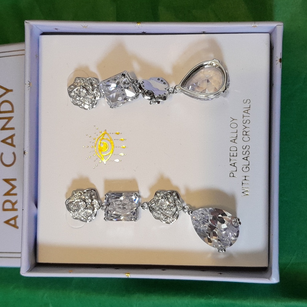 Arm candy - Picture 2 of 4